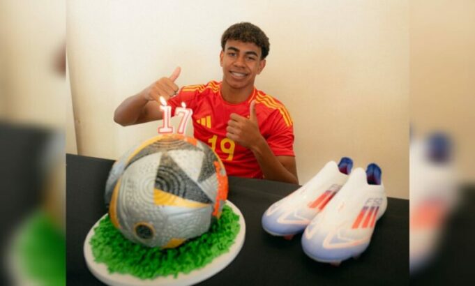 Lamine Yamal celebra su 17 cumpleaños a un día de disputar la gran final de la Euro