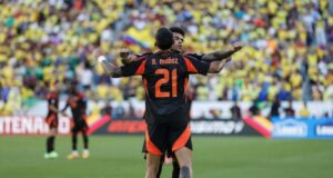 Colombia empató con Brasil 1-1 y clasificó como primero a los Cuartos de Final