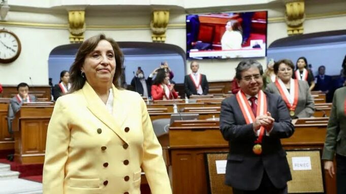 Cuesta arriba en las encuestas