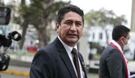 Vladimir Cerrón solicita prescripción de denuncia en caso Antalsis