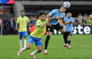 Uruguay es semifinalista al eliminar a Brasil por tanda de penales (4-2) y se mide con Colombia