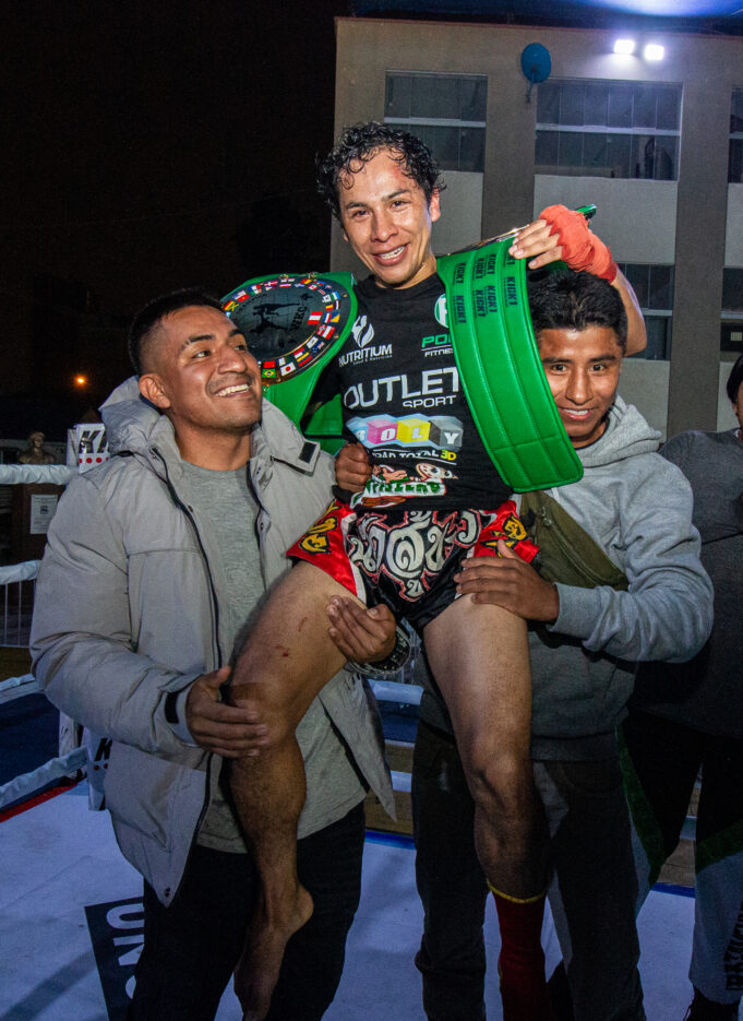 Jersey Torres: peleador ayacuchano se alza con Título Nacional de Kickboxing 2024 organizado por KICK1 y UNO MOTORS en Jesús María