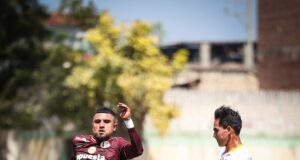 Universitario solo igualó con Grau 1-1 en Sullana y dejó la cima del Clausura