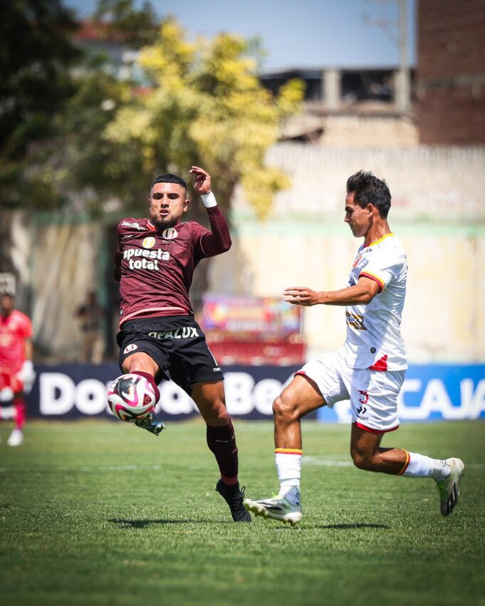 Universitario solo igualó con Grau 1-1 en Sullana y dejó la cima del Clausura