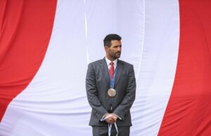 Jefe del Gabinete destaca entrega de laureles deportivos a Stefano Peschiera