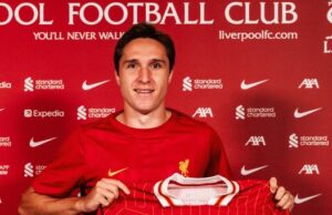 Liverpool de Inglaterra fichó al italiano Chiesa por 15 millones de euros
