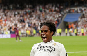 Real Madrid goleó al Real Valladolid 3-0 y logró primera victoria en la Liga de España