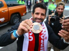 Stefano Peschiera tuvo cálido recibimiento a su llegada a Lima con la medalla de bronce