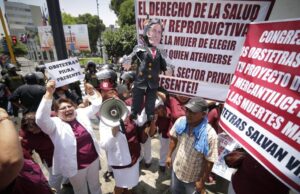 Obstetras de Lima y Callao alzan su voz de protesta
