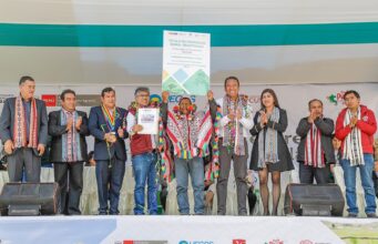 Cusco: Gobierno entrega títulos de propiedad a comunidades campesinas en beneficio de más de 2 mil habitantes