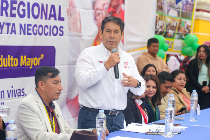 Usuarios de Pensión 65 de seis regiones se reunieron en gran encuentro de comercio y trueque ancestral