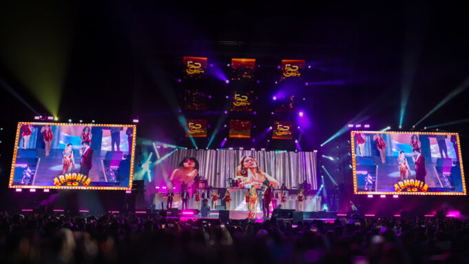 «Noche de Cumbia» con Armonia 10 y Leslie Shaw(VIDEO)