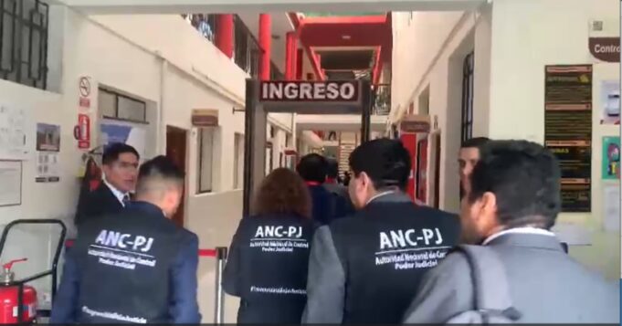 Poder Judicial: Autoridad Nacional de Control inspecciona la Corte de Huánuco con módulo itinerante de atención de quejas