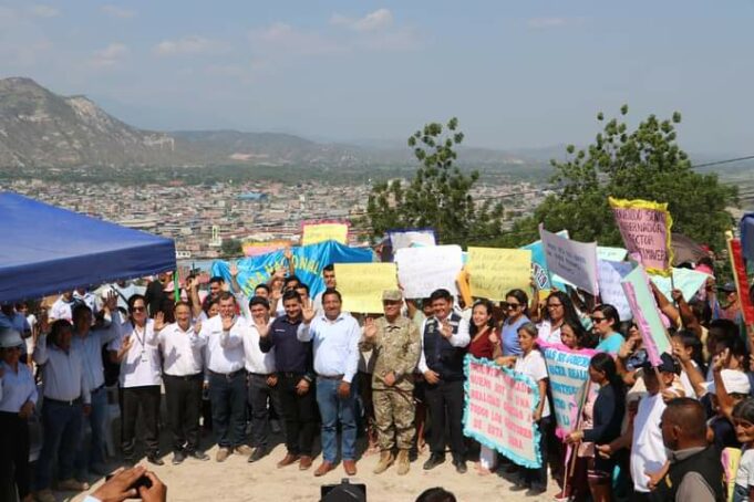 Gobernador de Amazonas pone la primera piedra para la construcción de un Puesto de Salud en Bagua