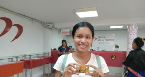 Ucayali: Más de 500 usuarias del programa Juntos recibieron por primera vez su tarjeta de débito