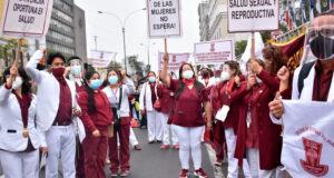 Obstetras rechazan la norma técnica N°214-MINSA/DGIESP-2024