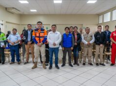 Alcalde de Carmen de la Legua recibe donación de implementos de rescate