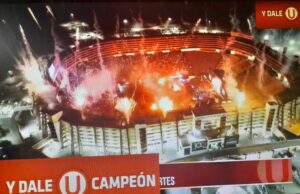 Universitario celebró a lo grande su «Centenario» ante numerosa hinchada en el Monumental