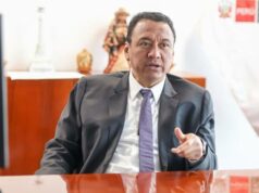 Titular del MIDAGRI se da la gran vida mientras hay crisis alimentaria en el país