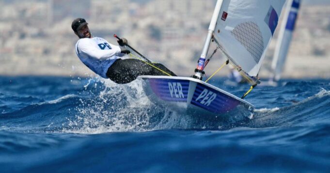 Stefano Peschiera logró la medalla de bronce en Vela para el Perú después de 32 años