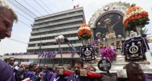 Hermandad del Señor de los Milagros: fe inquebrantable que sostiene al Cristo Moreno