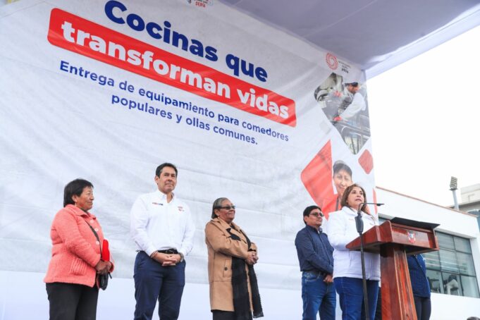 “A palabras necias, oídos sordos”, responde Dina Boluarte a detractores