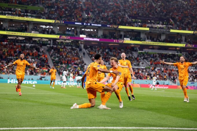 Países Bajos y Alemania empataron 2-2 en Ámsterdam por la Liga de Naciones