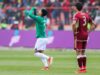 Bolivia se mete a la pelea del Repechaje al golear 4-0 a Venezuela en El Alto