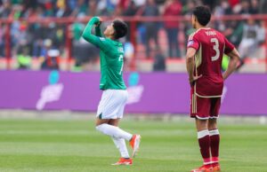 Bolivia se mete a la pelea del Repechaje al golear 4-0 a Venezuela en El Alto