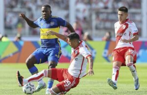Boca Juniors con Advincula enfrenta este sábado a River Plate en el Superclásico de Argentina