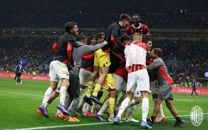 A.C. Milán se llevó el derbi al vencer al Inter por 2-1 en el Calcio Italiano