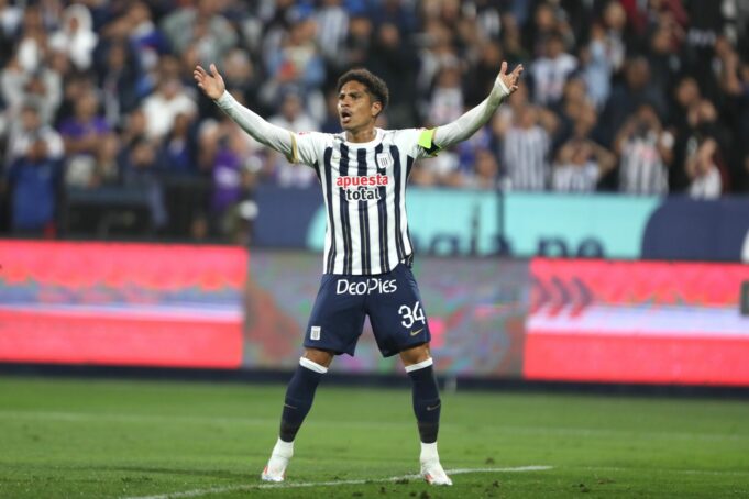 Alianza Lima ganó con lo justo a Carlos Mannucci 1-0 en el debut oficial de Paolo Guerrero