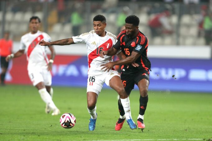 Cartagena y López se perderán cotejo ante Uruguay en octubre por amarillas