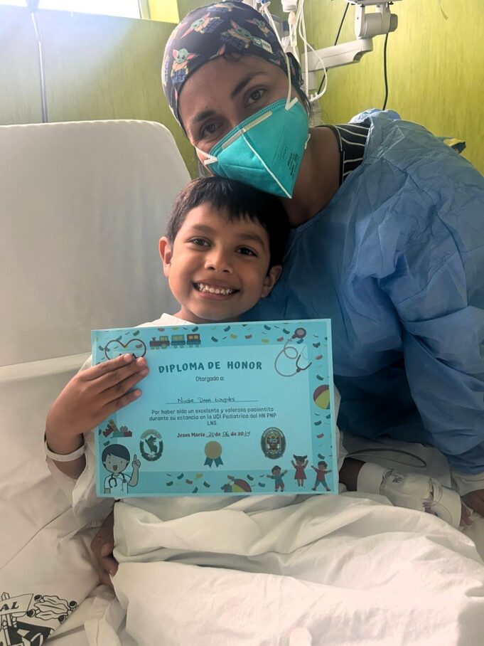 En UCI Pediátrica del Hospital PNP»Luis N. Sáenz» salvan la vida de 83 hijos de policías en un año