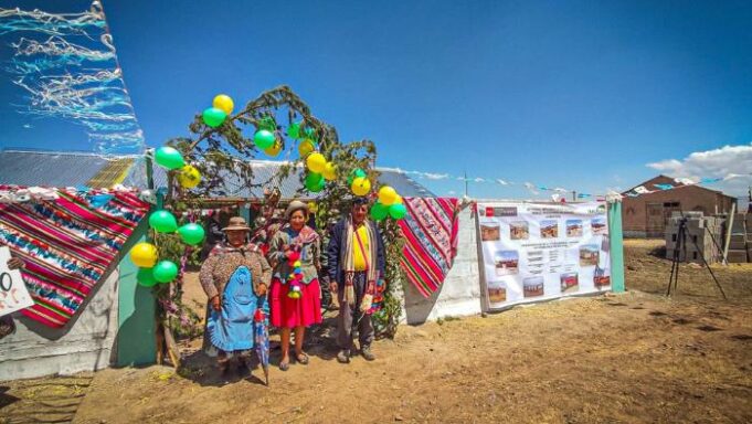 Gobierno cumple con la meta de entregar 3080 cobertizos para la protección de más de 369 mil alpacas y ovinos