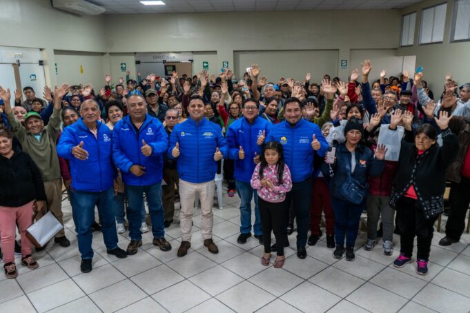 Alcalde Edwards Infante entregó constancias de posesión a más de 100 pobladores de la zona de Villa Señor de los Milagros