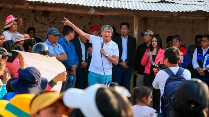 Pobladores hacen correr a Oscorima por no cumplir con obras prometidas