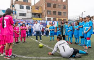 Alcalde Edwards Infante inauguró la «Segunda Copa Bimbo Femenino Sub 12»