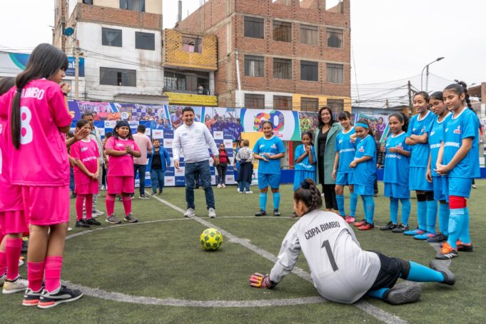 Alcalde Edwards Infante inauguró la «Segunda Copa Bimbo Femenino Sub 12»