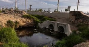 Los Pantanos de Villa en Chorrillos se ahogan en la contaminación y acumulación de basura