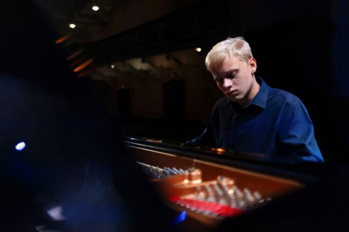 Prodigio de la música Alexander Malofeev vuelve a Lima a pedido del público