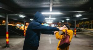 Colegiado condena a 20 años de prisión a sujeto por haber estrangulado a su pareja