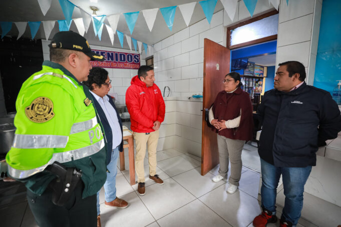 Midis articula acciones para atender amenazas contra socias de comedor en SJL