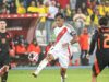 Perú no pudo sostener la ventaja y empató con Colombia 1-1, y sigue en el fondo de la tabla