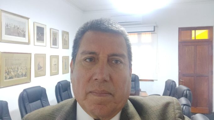 Alcalde de La Victoria, Rubén Cano, con un pie fuera del municipio