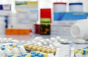 Colegio Químico Farmacéutico de Lima demanda atención urgente a pacientes crónicos