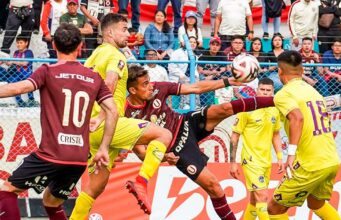 Universitario sigue imparable y más líder que nunca al superar a Comerciantes Unidos 2-0