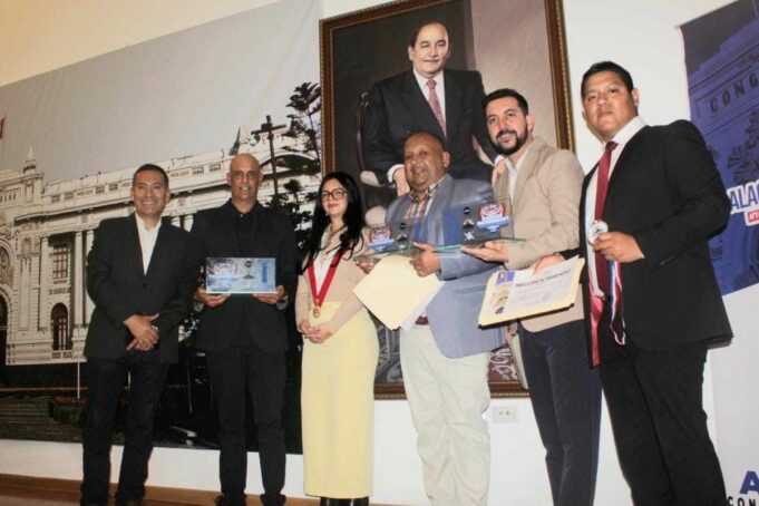 Congreso de la República ofreció reconocimiento a equipo peruano de Motos Acuáticas
