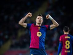 Barcelona goleó al Sevilla 5-1 y sigue líder en España por encima del Real Madrid