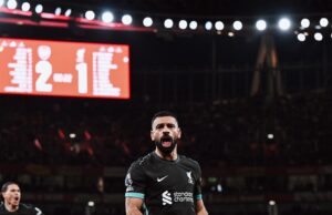 Liverpool no pudo con Arsenal igualando 2-2 y cedió la punta al Manchester City